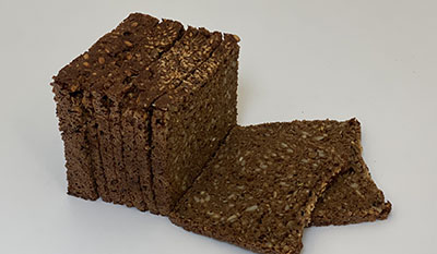 Alle rugbrød skæres i skiver
